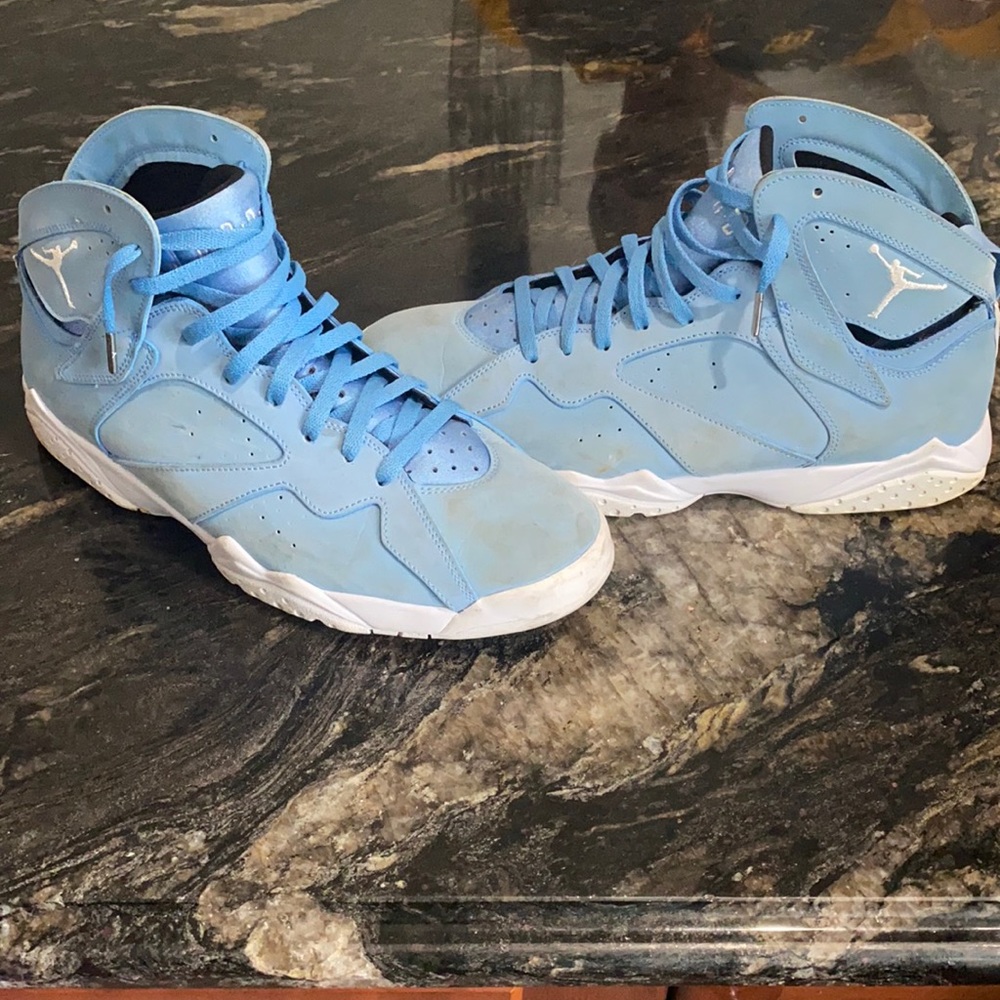 Jordan size 13 men’s sneaker